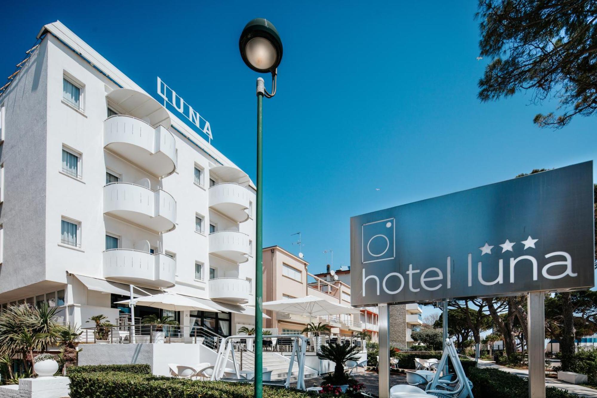 Luna Hotel